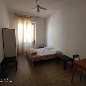 Ostello Livorno Italia